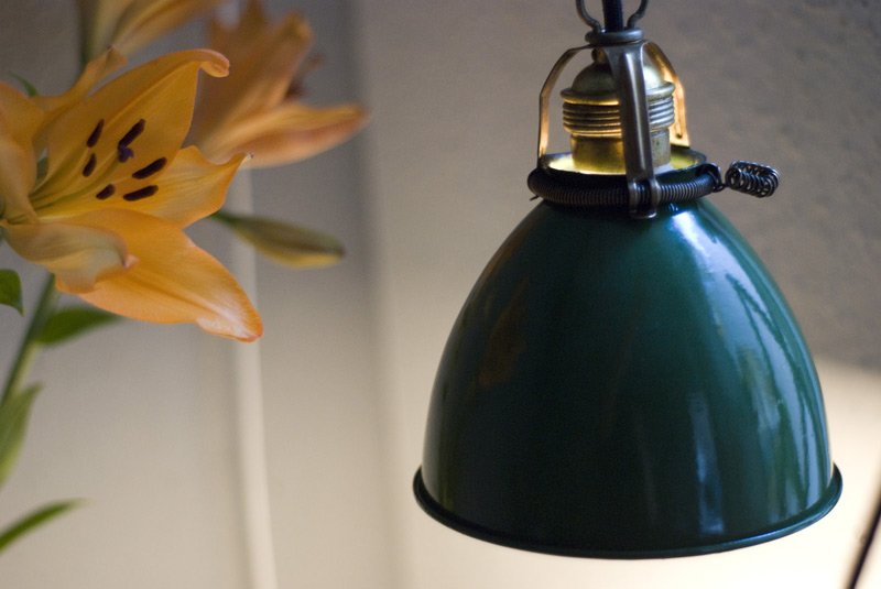 lampen-263-gruene-haengelampe-drgm-emaille-enamel-green-hanging-lamp