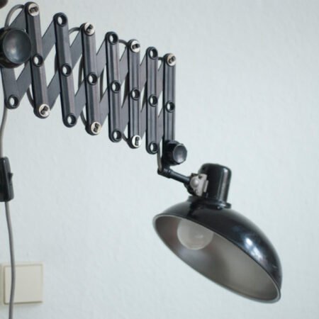 Helion scissor lamp with a wide bakelite shade