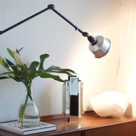 Black Midgard jointed lamp with aluminium shade