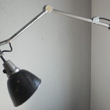 Wandlampe Midgard DDRP in Stahloptik mit Emailleschirm