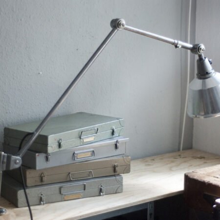 Midgard very big table lamp in steel look