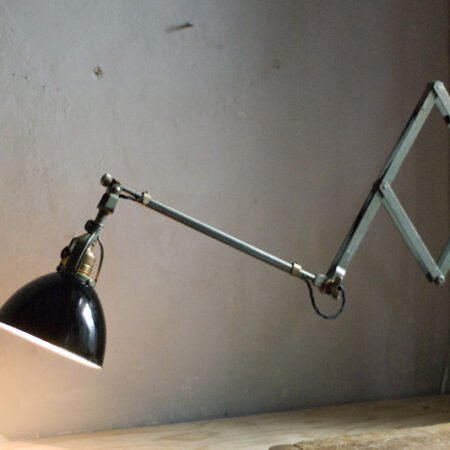 Midgard big vintage scissor lamp in original condition