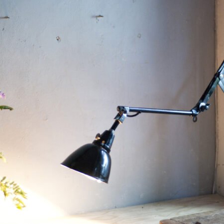 Midgard 110 old scissor lamp with enameled shade