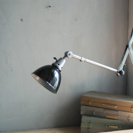 Midgard scissor lamp with enameled shade, steel look